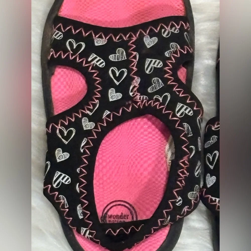 Wonder Nation Pink and Black Water Sandals size 5